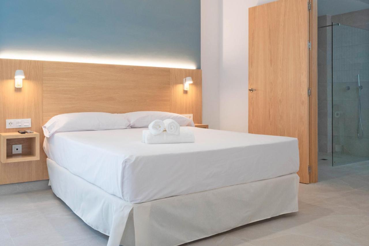 קוניל דה לה פרונטרה Rio Salado Conil Hostal מראה חיצוני תמונה